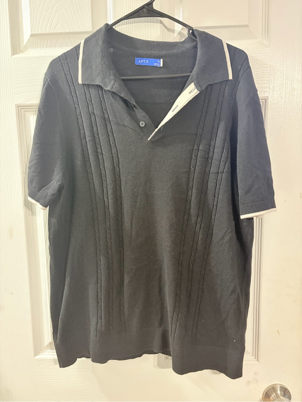 APT.9 Men’s XL Black Knit Sweater Polo Pleated Front Contrast Trim